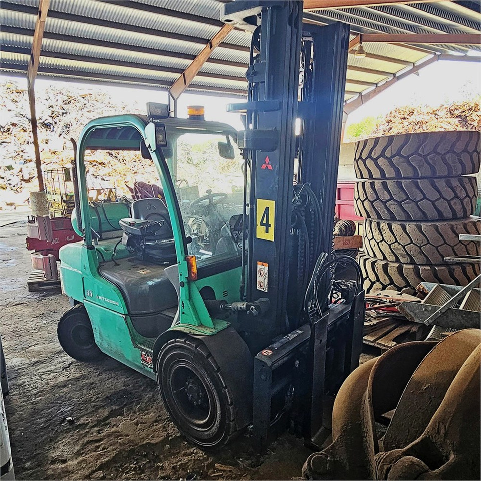Crédit-bail de Mitsubishi FG35N Mitsubishi FG35N: photos 6
