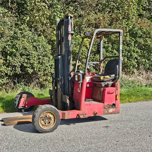 Moffett M4 25.3 - Chariot embarqué: photos 5 Moffett M4 25.3 - Chariot embarqué: photos 5