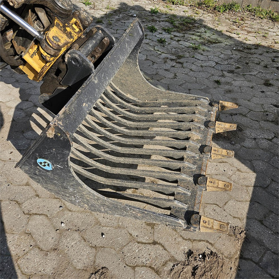 Mini pelle New Holland E26C: photos 33 Mini pelle New Holland E26C: photos 33