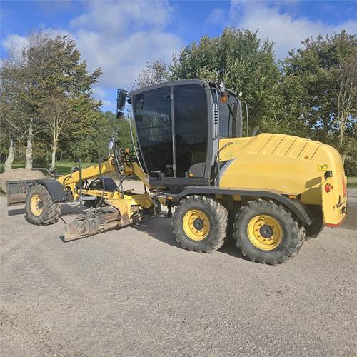New Holland F 106.7A - Niveleuse: photos 5 New Holland F 106.7A - Niveleuse: photos 5