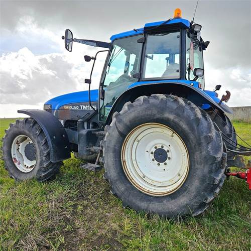 New Holland TM165 - Tracteur agricole: photos 3 New Holland TM165 - Tracteur agricole: photos 3