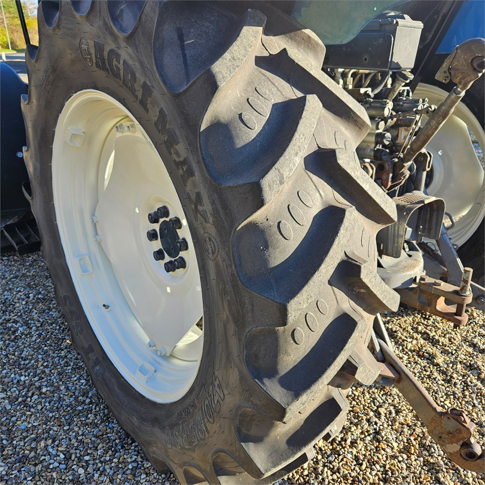 Crédit-bail de New Holland TS 100 New Holland TS 100: photos 48