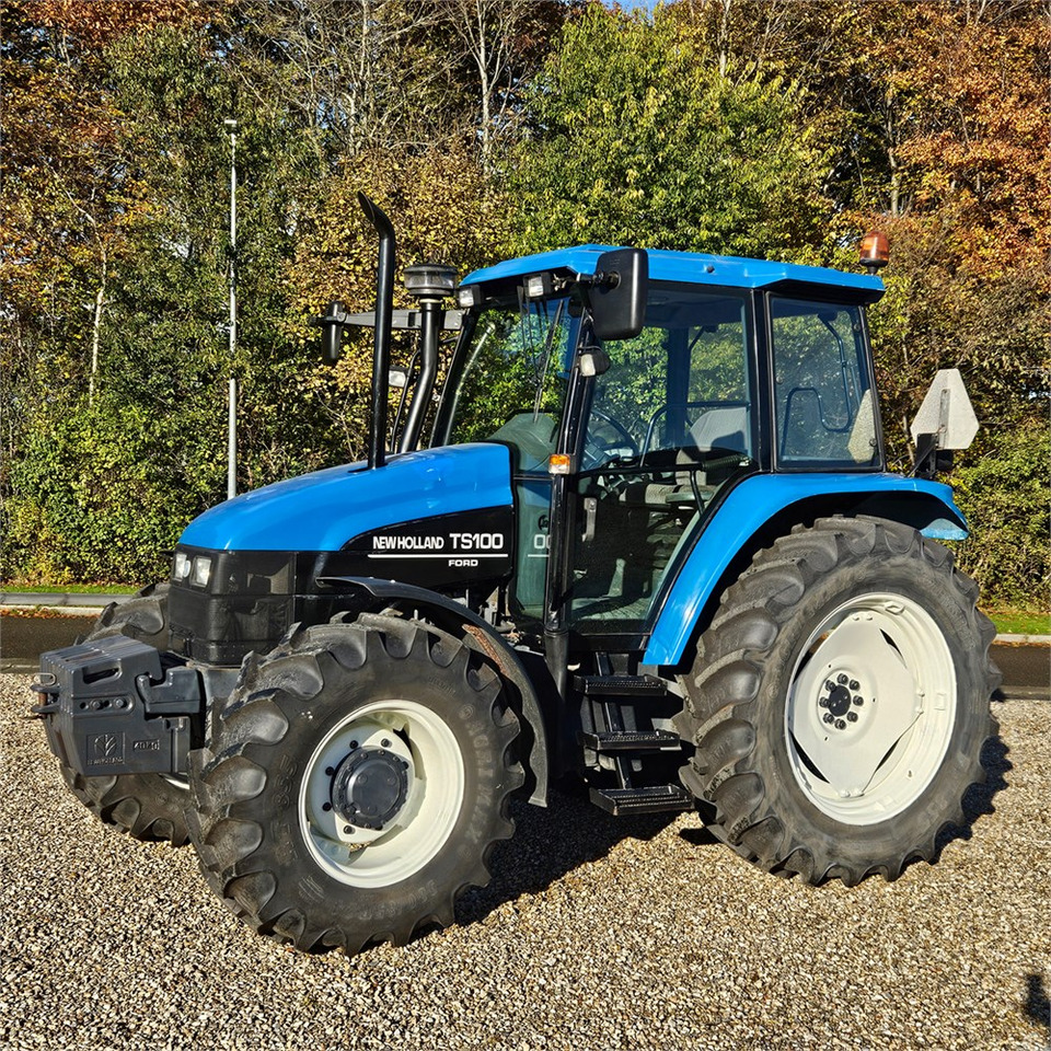 New Holland TS 100 - Tracteur agricole: photos 1 New Holland TS 100 - Tracteur agricole: photos 1