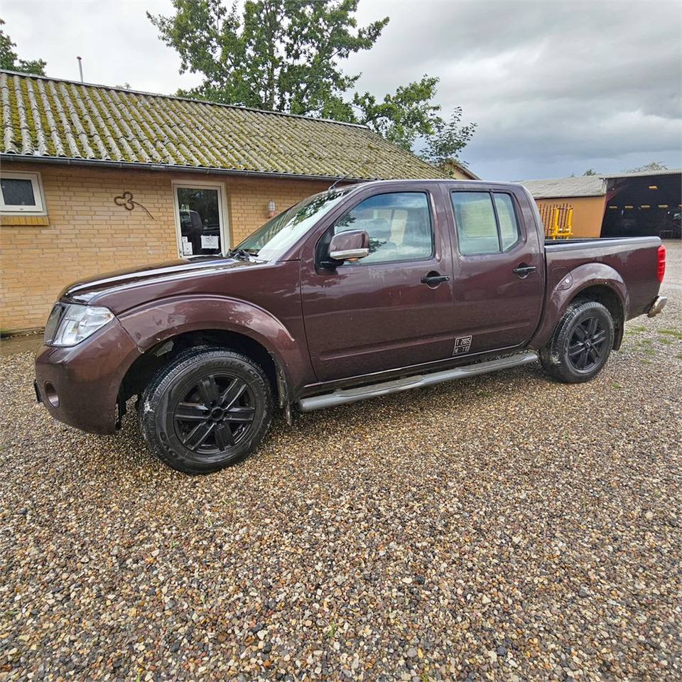 Nissan Navara 2,5 Dci Dc 4wd - Pick-up: photos 1 Nissan Navara 2,5 Dci Dc 4wd - Pick-up: photos 1