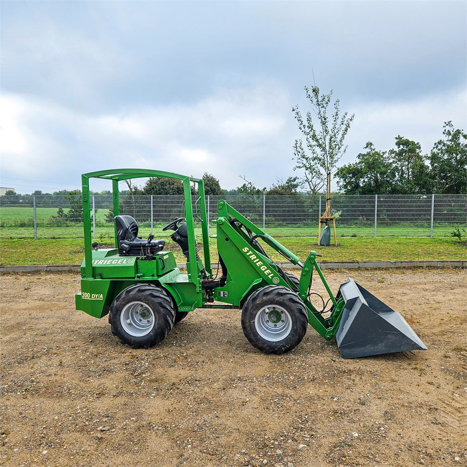 Striegel 300 DYA 37PS - Chargeuse sur pneus: photos 2 Striegel 300 DYA 37PS - Chargeuse sur pneus: photos 2