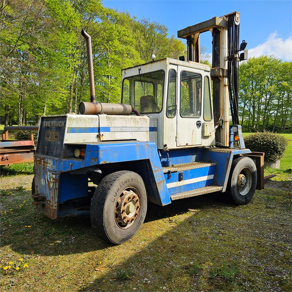 Chariot élévateur Svetruck 860: photos 8 Chariot élévateur Svetruck 860: photos 8