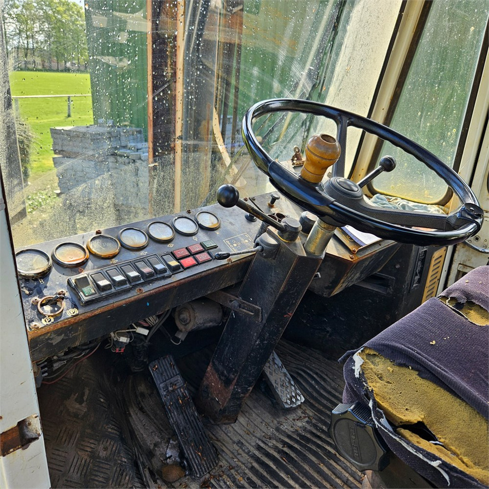 Chariot élévateur Svetruck 860: photos 11 Chariot élévateur Svetruck 860: photos 11