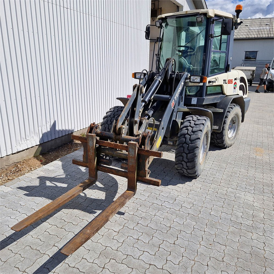 Chargeuse sur pneus Terex TL 65: photos 11