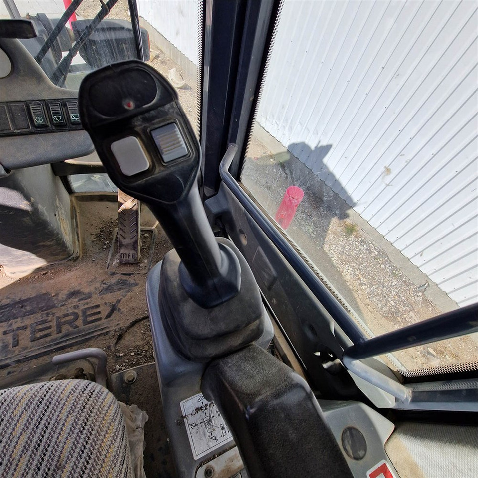 Chargeuse sur pneus Terex TL 65: photos 22