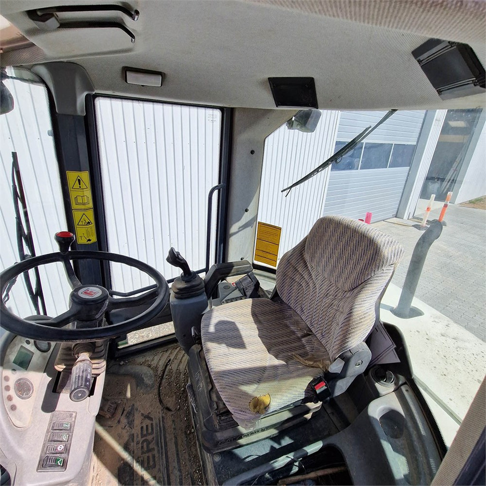 Chargeuse sur pneus Terex TL 65: photos 21