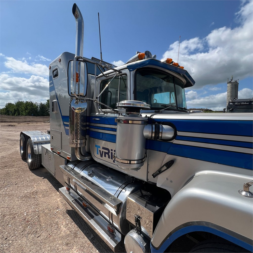 Tracteur routier Mack Superliner: photos 39