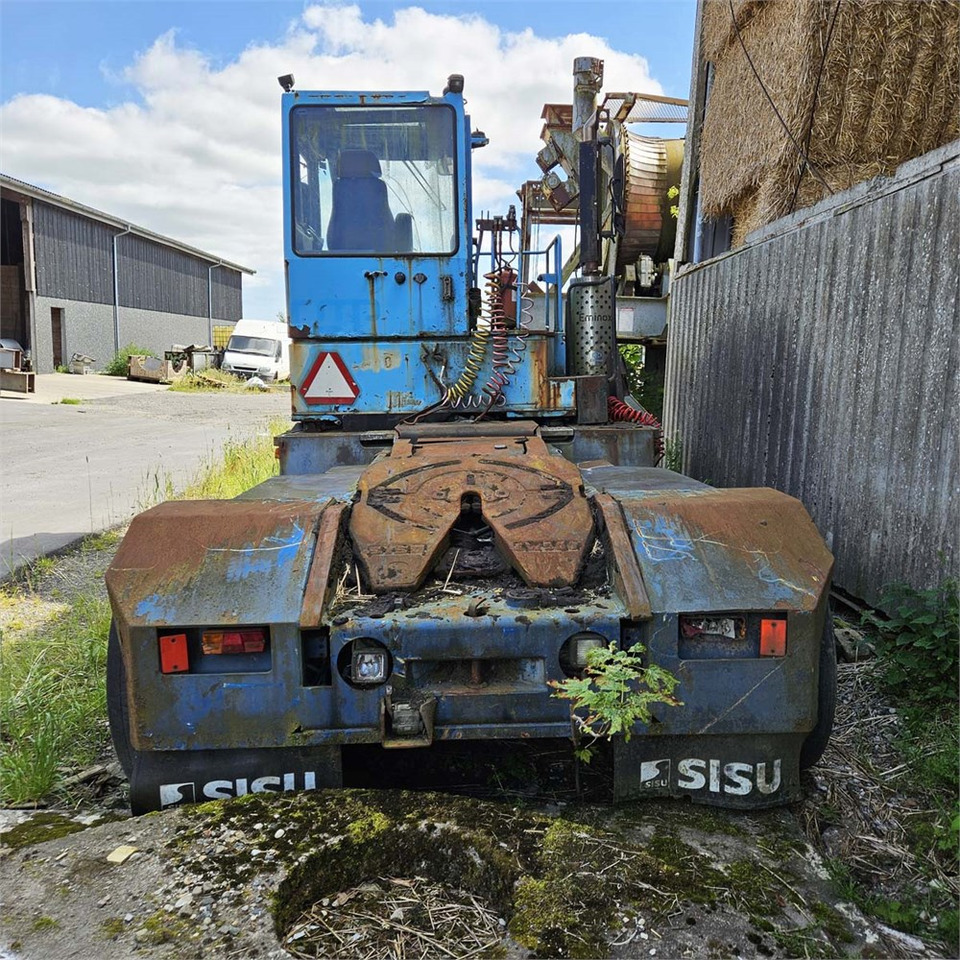 Sisu TRX 181 - Tracteur routier: photos 5 Sisu TRX 181 - Tracteur routier: photos 5