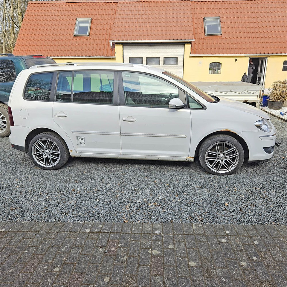 VW Touran Van 2,0 tdi automatisk - Voiture: photos 2 VW Touran Van 2,0 tdi automatisk - Voiture: photos 2
