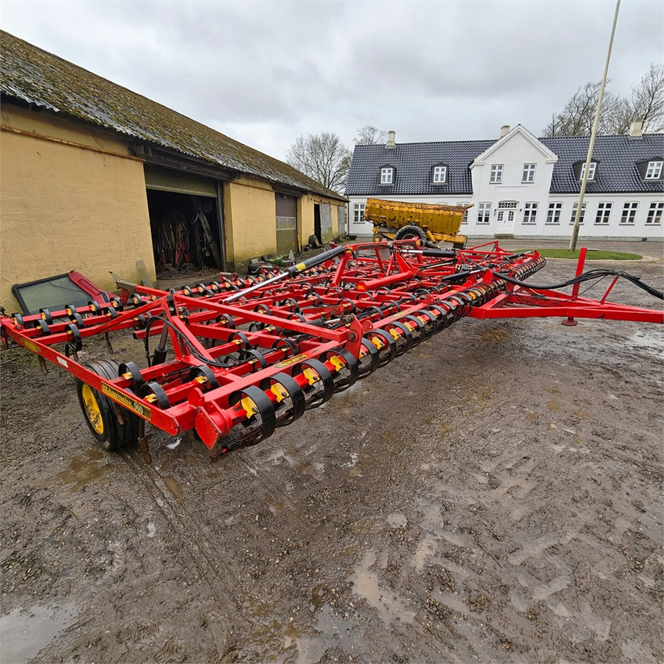 Väderstad 9 meter - Outils du sol: photos 3 Väderstad 9 meter - Outils du sol: photos 3