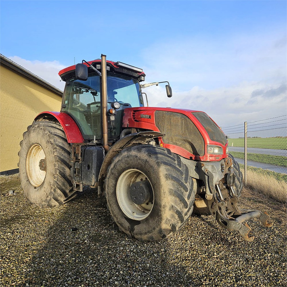 Valtra S322 - Tracteur agricole: photos 1 Valtra S322 - Tracteur agricole: photos 1
