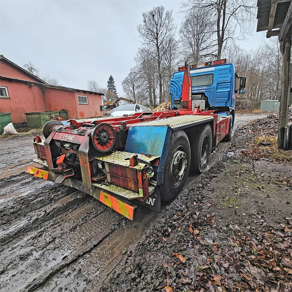Camion ampliroll Volvo 420: photos 6