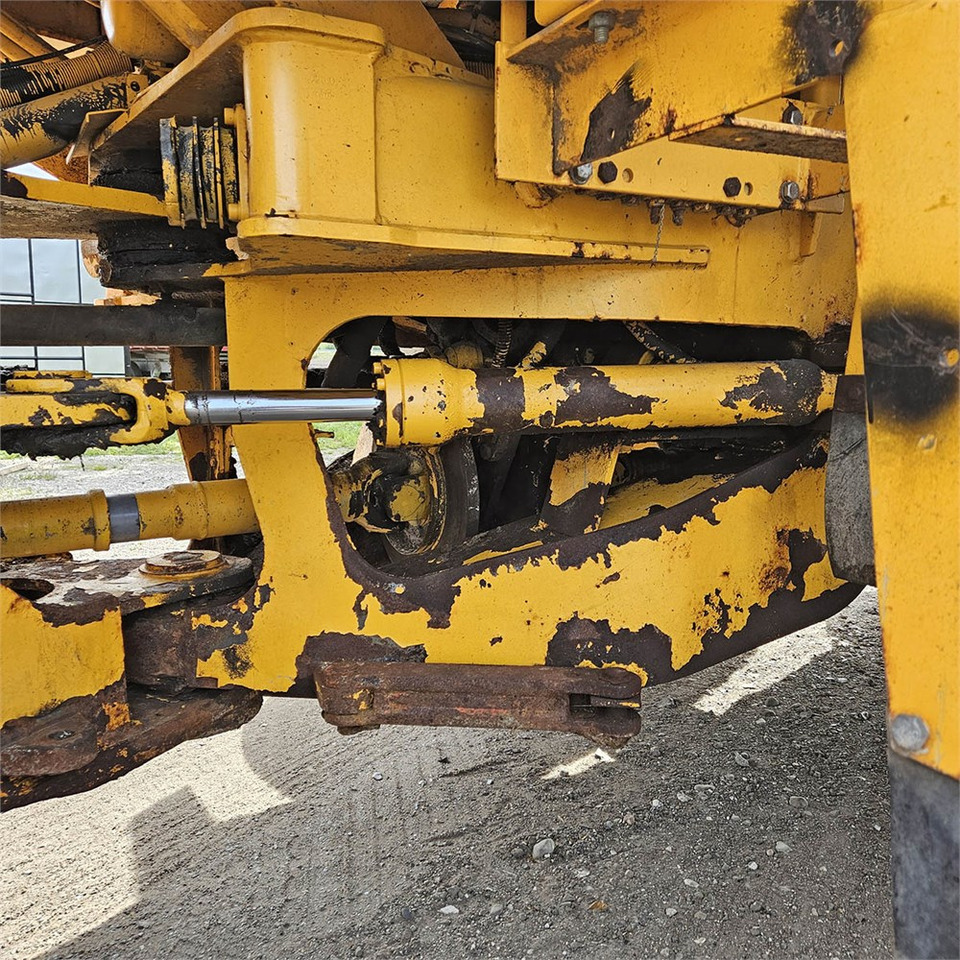 Chargeuse sur pneus Volvo L90C: photos 36