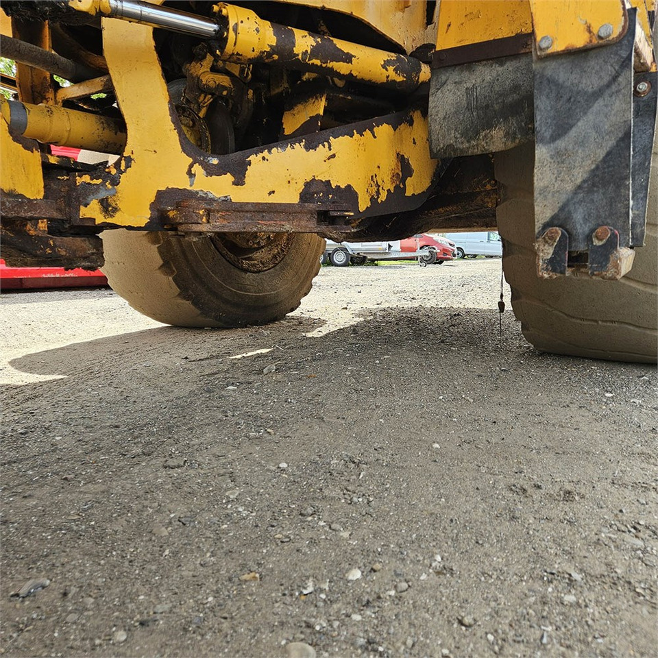 Chargeuse sur pneus Volvo L90C: photos 47