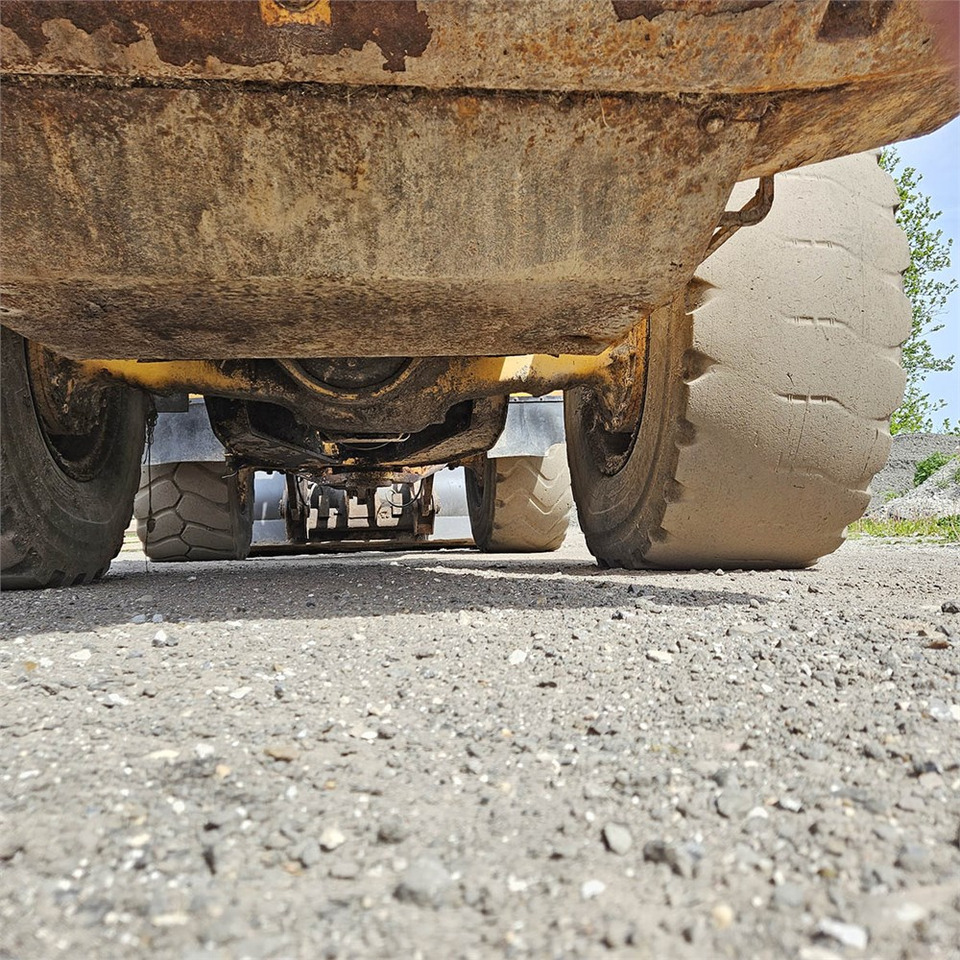 Chargeuse sur pneus Volvo L90C: photos 48