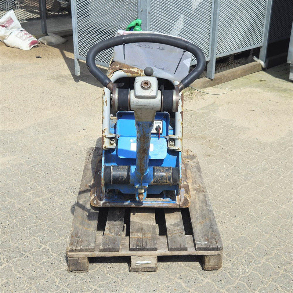 Weber CR 7 - Plaque vibrante: photos 5 Weber CR 7 - Plaque vibrante: photos 5