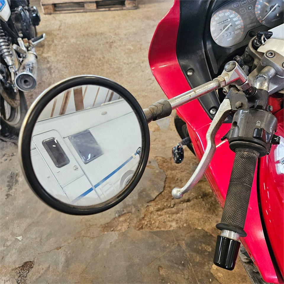 Motocyclette Yamaha XJ600 Diversion: photos 14