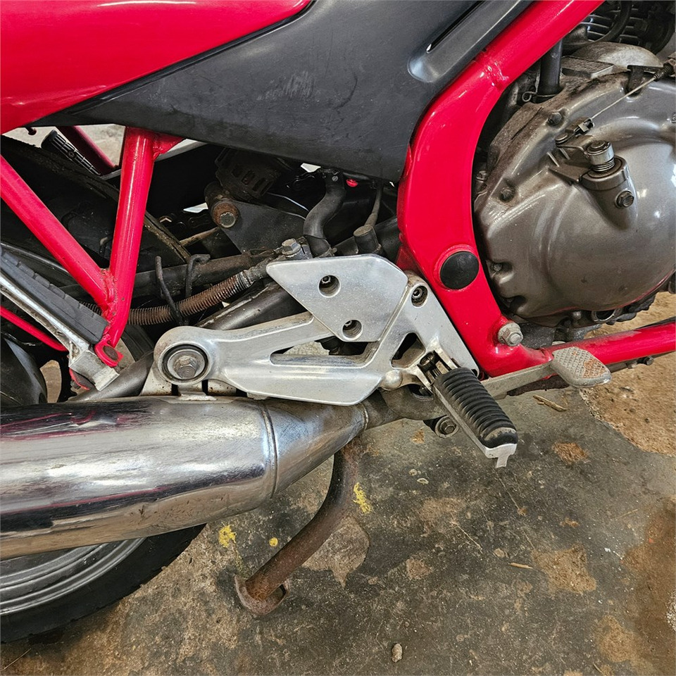 Motocyclette Yamaha XJ600 Diversion: photos 23