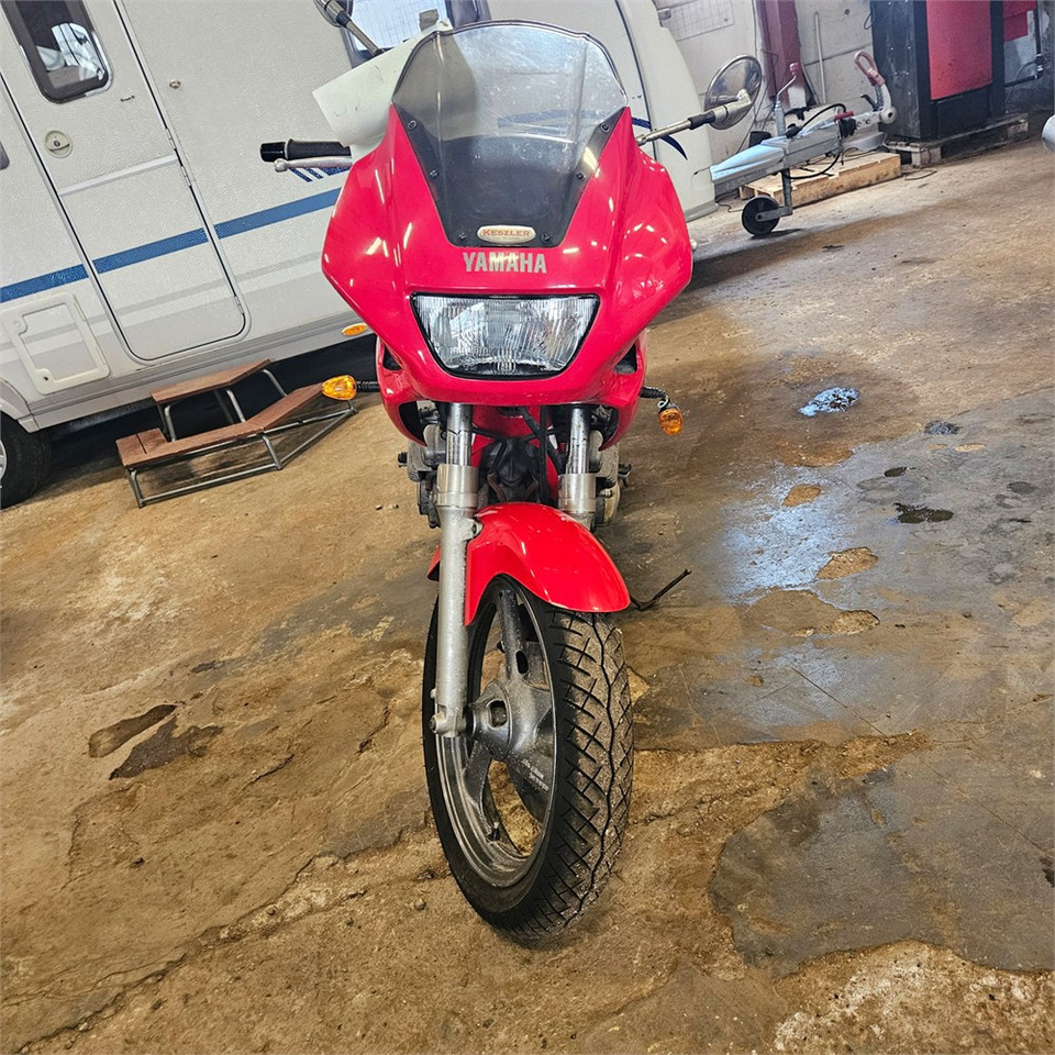 Motocyclette Yamaha XJ600 Diversion: photos 8
