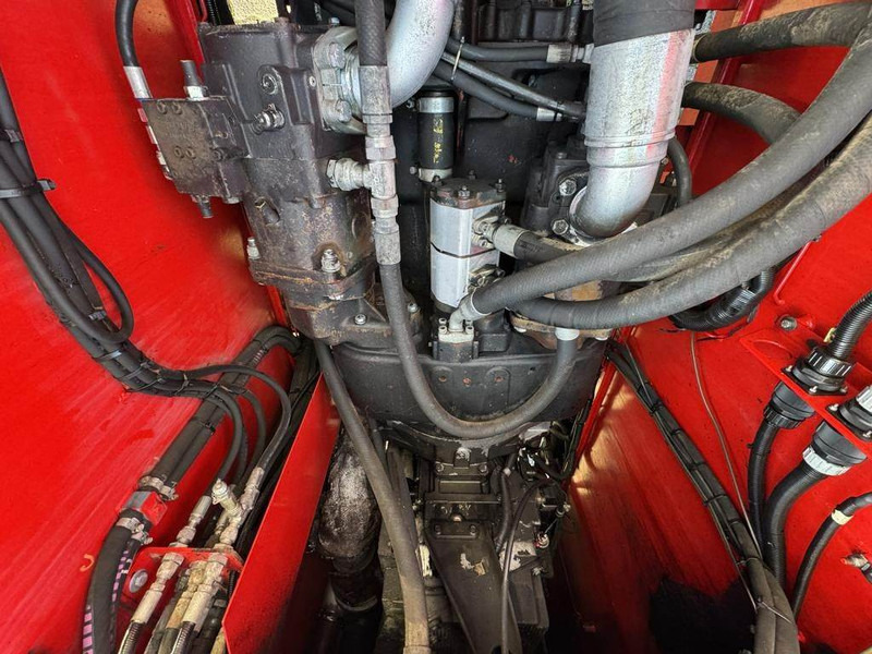 CVS Ferrari F481 - Reach stacker: photos 4 CVS Ferrari F481 - Reach stacker: photos 4