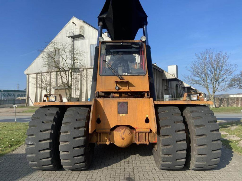 Kalmar DC4560RC4 - Reach stacker: photos 3 Kalmar DC4560RC4 - Reach stacker: photos 3