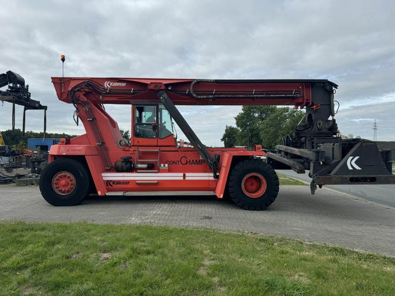 Kalmar DRD450-60C5 - Reach stacker: photos 2 Kalmar DRD450-60C5 - Reach stacker: photos 2