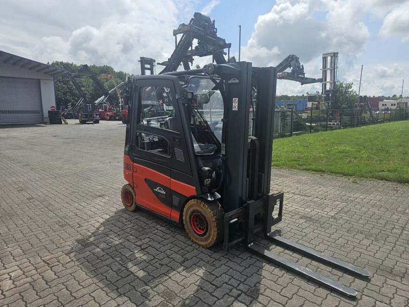 Linde E25-01 UVV - Chariot élévateur électrique: photos 3 Linde E25-01 UVV - Chariot élévateur électrique: photos 3