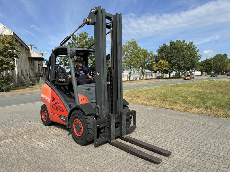 Linde H50T - Chariot élévateur à gaz: photos 3 Linde H50T - Chariot élévateur à gaz: photos 3