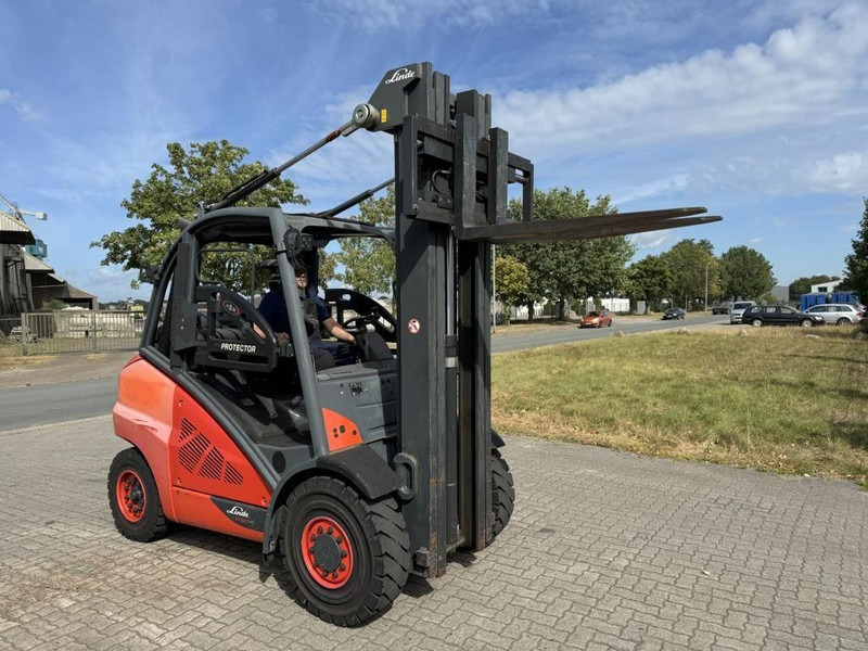 Linde H50T - Chariot élévateur à gaz: photos 2 Linde H50T - Chariot élévateur à gaz: photos 2