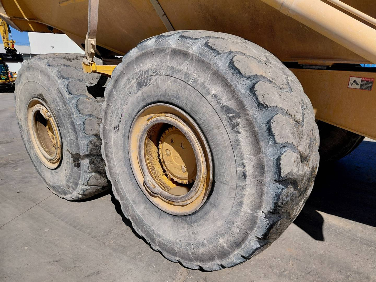 Tombereau articulé BELL EQUIPMENT NORTH AMERICA, INC. B40D: photos 11