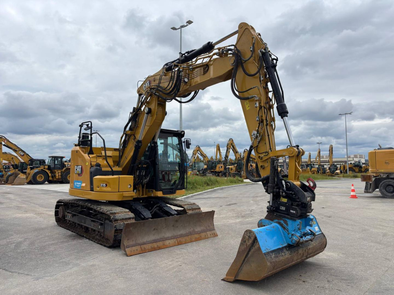 CAT 315 - Pelle sur chenille: photos 1 CAT 315 - Pelle sur chenille: photos 1