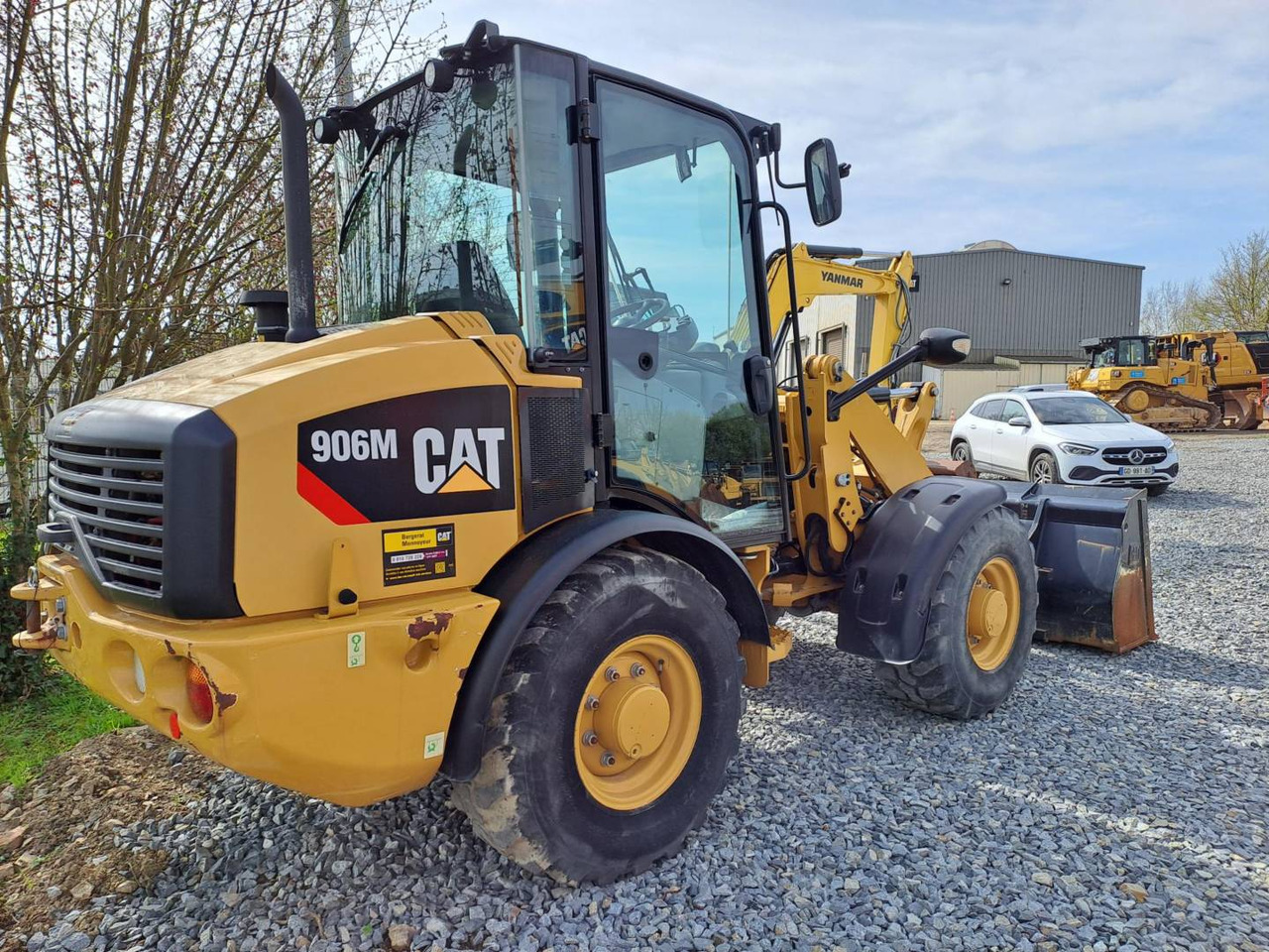 CAT 906M - Chargeuse sur pneus: photos 3 CAT 906M - Chargeuse sur pneus: photos 3