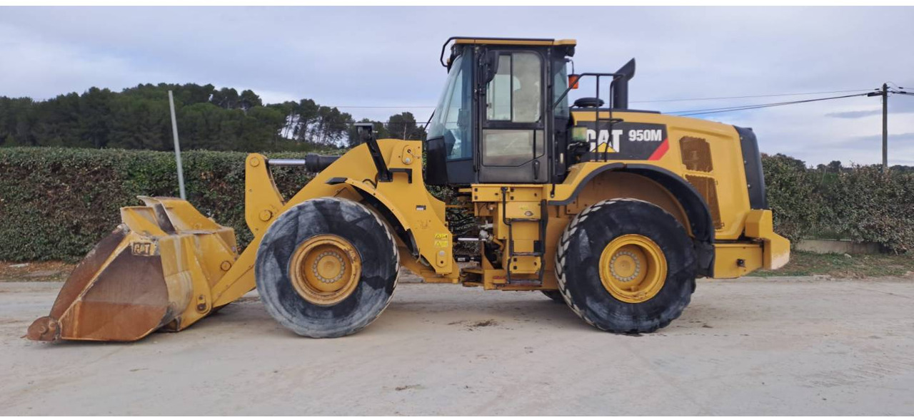 CAT 950M - Chargeuse sur pneus: photos 1 CAT 950M - Chargeuse sur pneus: photos 1
