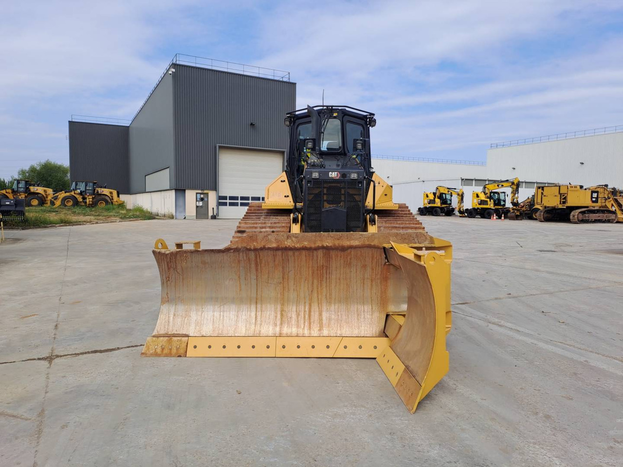 CAT D5 - Bulldozer: photos 3 CAT D5 - Bulldozer: photos 3