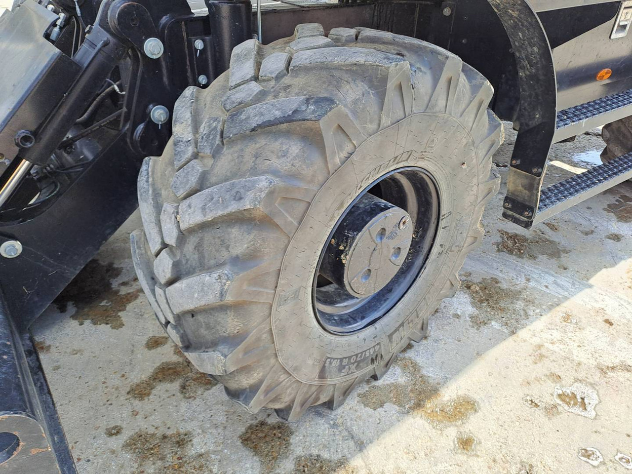 Pelle sur pneus CAT M315: photos 12