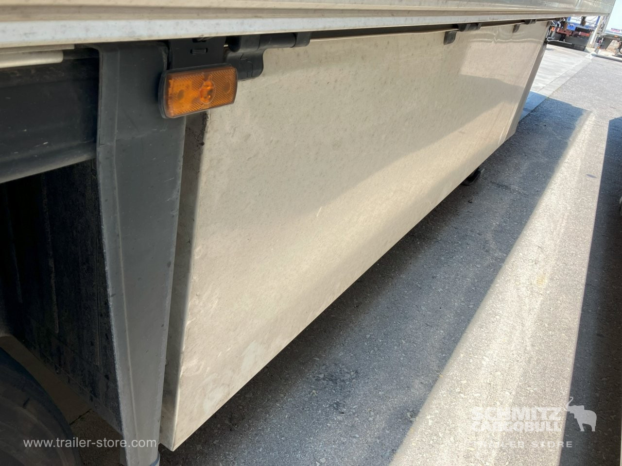 SCHMITZ Semiremolque Frigo Standard Double deck - Semi-remorque isothermique: photos 2 SCHMITZ Semiremolque Frigo Standard Double deck - Semi-remorque isothermique: photos 2