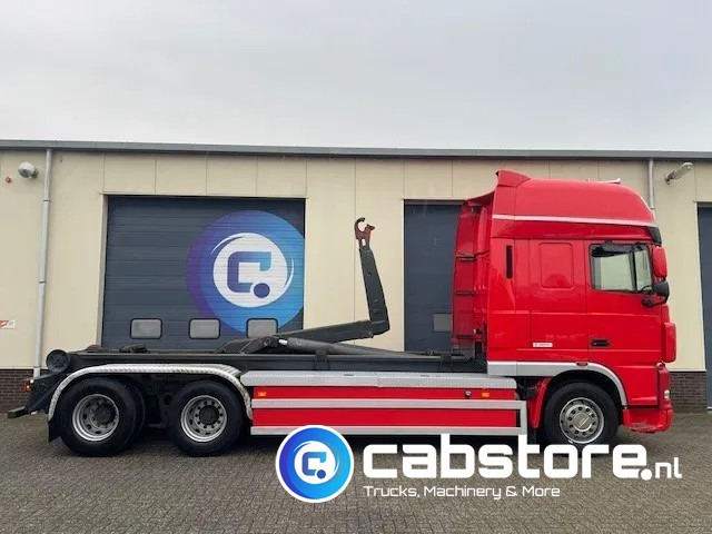 DAF XF 105 .460 FAS Euro 5 - Haakarmsysteem - Hooklift - Abrolkipper - Year 2006 - TUV 05-2025 - Camion ampliroll: photos 5 DAF XF 105 .460 FAS Euro 5 - Haakarmsysteem - Hooklift - Abrolkipper - Year 2006 - TUV 05-2025 - Camion ampliroll: photos 5