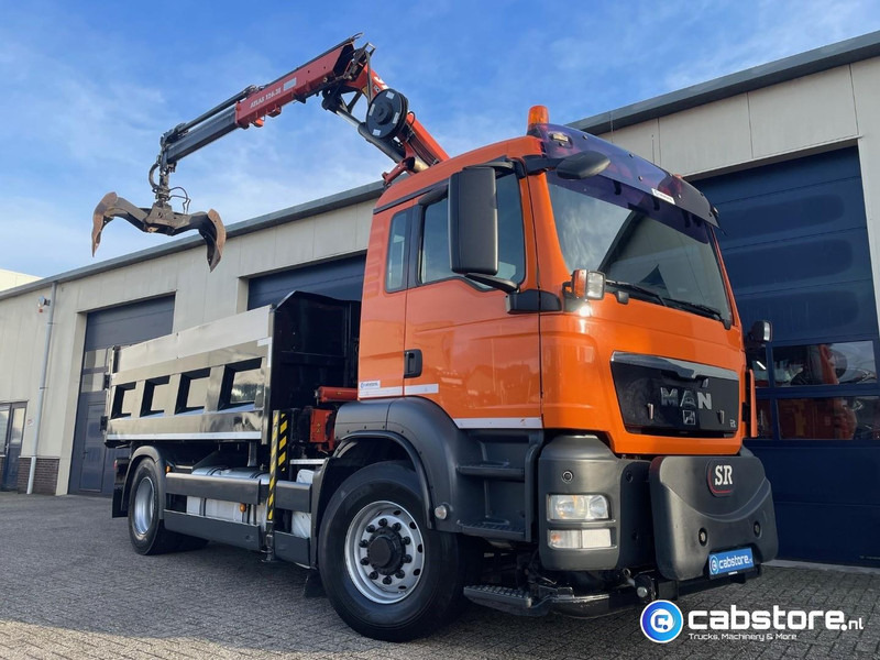MAN TGS 18.320 4X4H BL EEV Euro 5 - ATLAS 126.3E Laadkraan - 2-zijdige kipper - Bouwjaar 2013 - Km 205.974 !! - Good condition - NL Truck - Camion benne, Camion grue: photos 1 MAN TGS 18.320 4X4H BL EEV Euro 5 - ATLAS 126.3E Laadkraan - 2-zijdige kipper - Bouwjaar 2013 - Km 205.974 !! - Good condition - NL Truck - Camion benne, Camion grue: photos 1