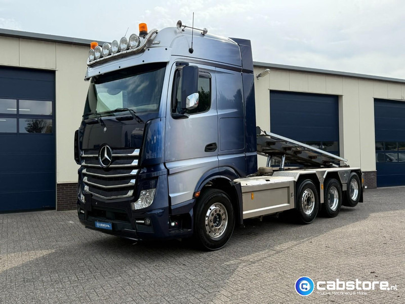 Mercedes-Benz ACTROS  3663 Euro 6 - 8x2 - RETARDER - Bouwjaar 09-2017 - 30 Ton's Container Kabelsysteem - Km 476.892 - Good condition - Camion - système de câble: photos 2 Mercedes-Benz ACTROS  3663 Euro 6 - 8x2 - RETARDER - Bouwjaar 09-2017 - 30 Ton's Container Kabelsysteem - Km 476.892 - Good condition - Camion - système de câble: photos 2