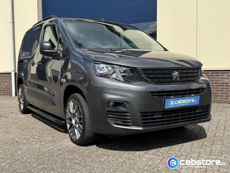 Peugeot Partner 1.5 Blue HDI Asphalt Euro 6 - Gesloten bestelwagen - Bouwjaar 2021 - Km 45.128 !! - Luxe uitvoering - Zeer mooi !! - Fourgonnette: photos 2 Peugeot Partner 1.5 Blue HDI Asphalt Euro 6 - Gesloten bestelwagen - Bouwjaar 2021 - Km 45.128 !! - Luxe uitvoering - Zeer mooi !! - Fourgonnette: photos 2
