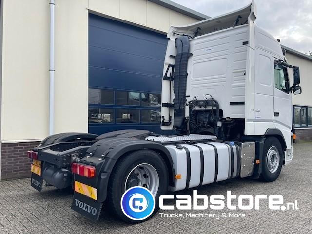 Volvo FH 400 4X2 Euro 5 - VEB+ Brake - Globetrotter - I-Shift - 2 tanks - Bouwjaar 2007 - Km 1.097.798 - Tracteur routier: photos 4 Volvo FH 400 4X2 Euro 5 - VEB+ Brake - Globetrotter - I-Shift - 2 tanks - Bouwjaar 2007 - Km 1.097.798 - Tracteur routier: photos 4