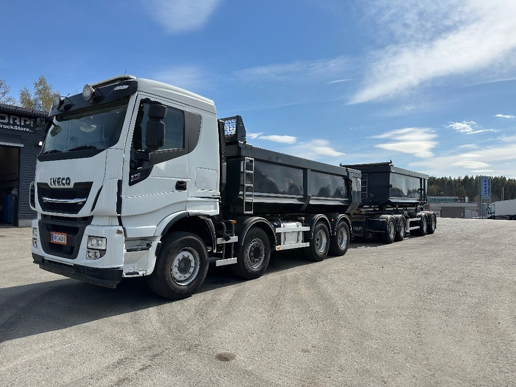 Iveco X-Way AS350S57 8x4 slp 2+2 pv - Camion benne: photos 1 Iveco X-Way AS350S57 8x4 slp 2+2 pv - Camion benne: photos 1