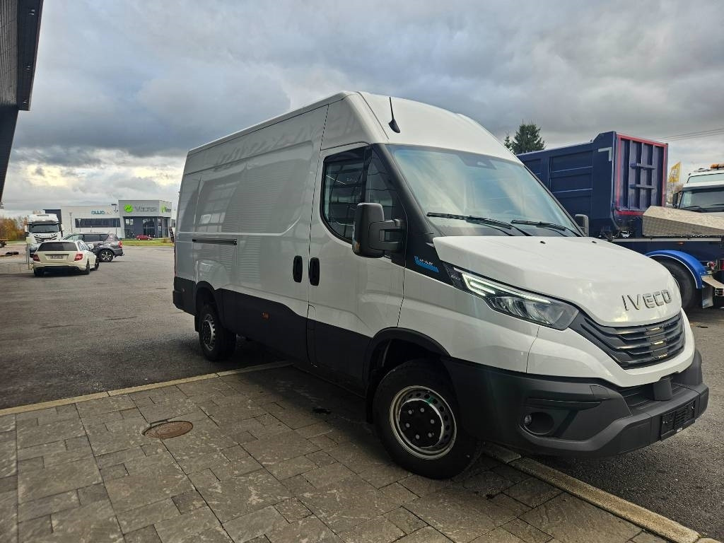 Iveco eDaily 42S14 12m3  - Fourgon utilitaire, Utilitaire électrique: photos 2 Iveco eDaily 42S14 12m3  - Fourgon utilitaire, Utilitaire électrique: photos 2