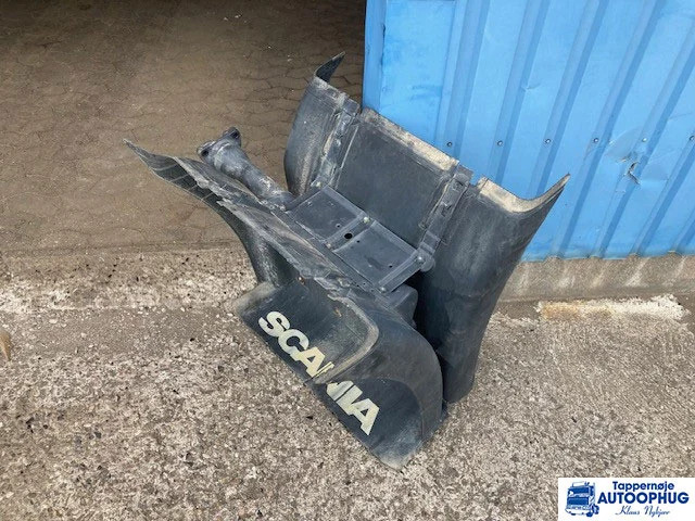 Scania Skærmholder Scania 2054584 – Scania 1934505 - Carrosserie et extérieur pour Camion: photos 1 Scania Skærmholder Scania 2054584 – Scania 1934505 - Carrosserie et extérieur pour Camion: photos 1
