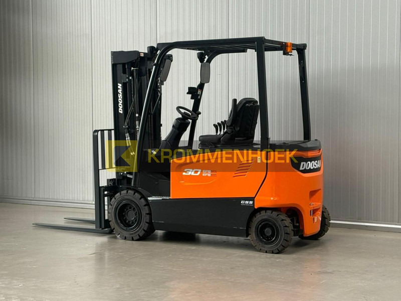 Doosan B 30 X-7 Plus Nieuwe Batterij 2025 ! - Chariot élévateur électrique: photos 3 Doosan B 30 X-7 Plus Nieuwe Batterij 2025 ! - Chariot élévateur électrique: photos 3