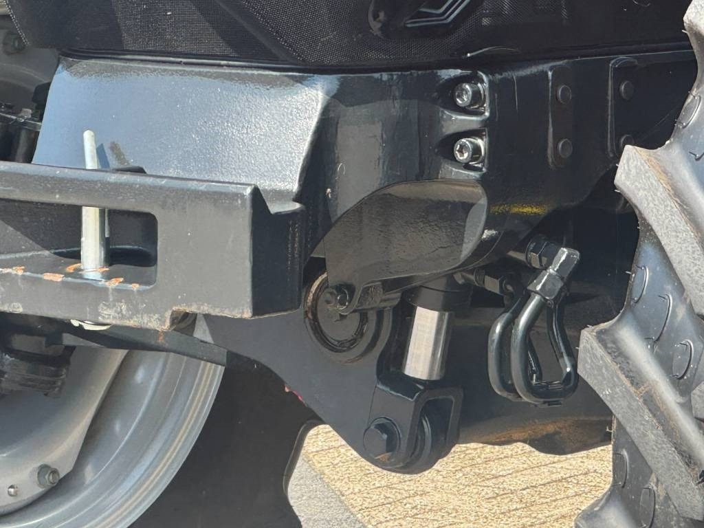 Case IH Vestrum 130CVX, suspension, air, 2023! - Tracteur agricole: photos 4 Case IH Vestrum 130CVX, suspension, air, 2023! - Tracteur agricole: photos 4